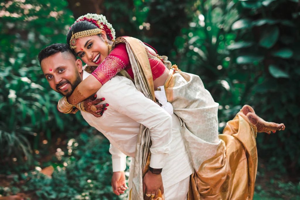 নারীদের নামের প্রথমে যে অক্ষর থাকলে ধনী স্বামী পাবে !