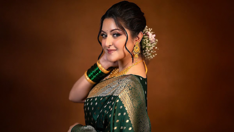 গান গেয়ে সমালোচনার মুখে পরীমণি