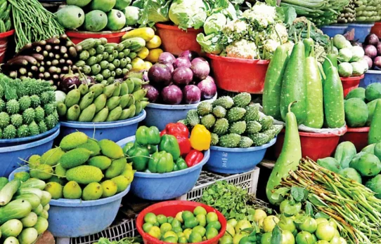 শীতকালীন সবজির দাপট বাজারে,সরবরাহ বেশি দাম কম