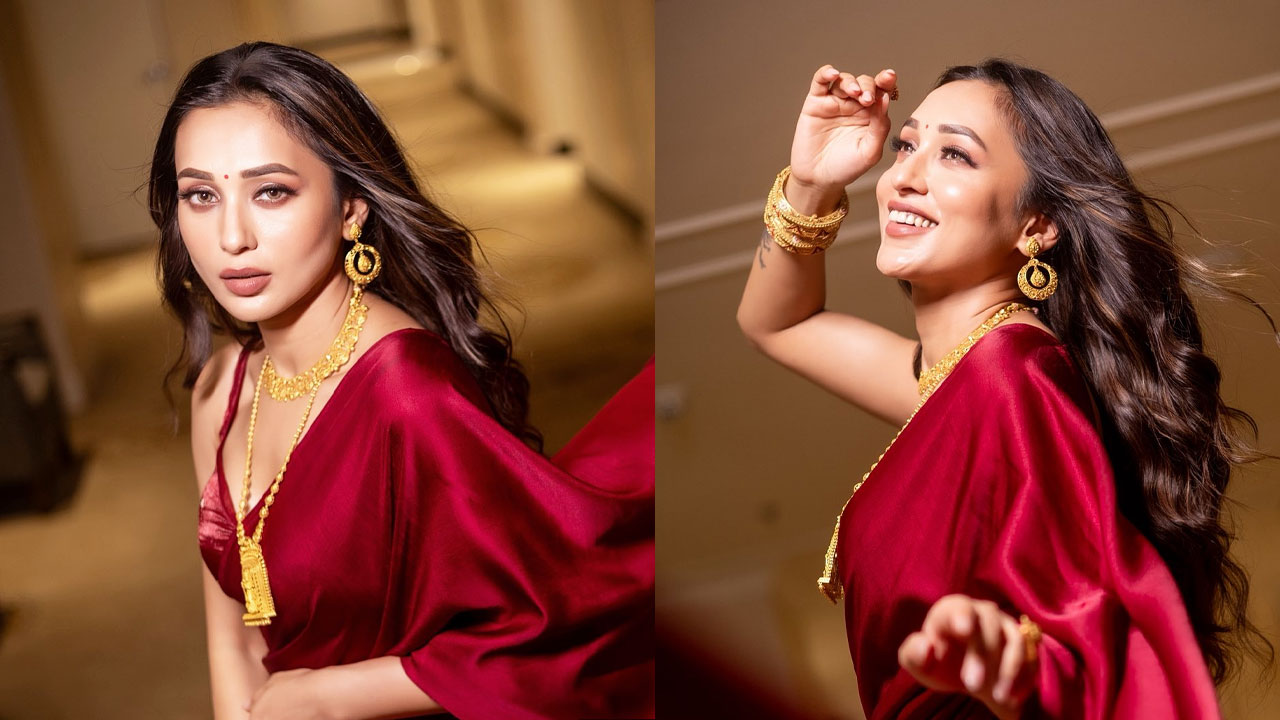 রাজনীতি ছেড়ে অভিনয়ে ফিরলেন মিমি