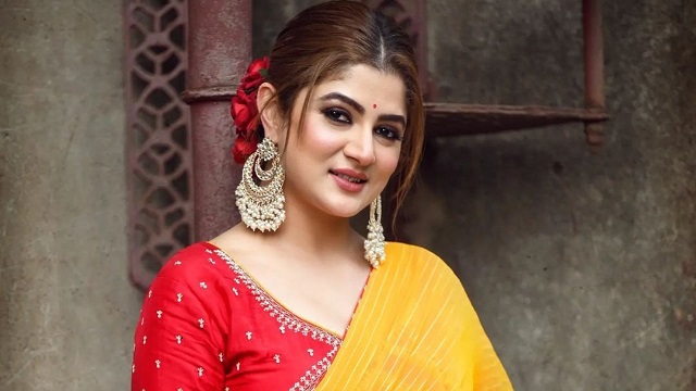 শ্রাবন্তীর বয়স যেন বাড়ছেই না,বরং দিন দিন আরও কমছে