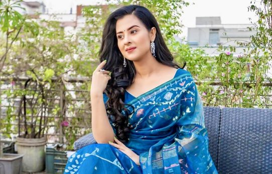 অবশেষে নিজেই সব প্রশ্নের জবাব দিতে নীরবতা ভাঙলেন বুবলী