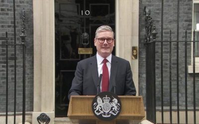 পদত্যাগের চাপে ব্রিটিশ প্রধানমন্ত্রী স্টারমার