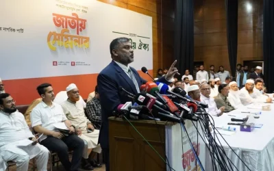 ব্যাংক ডাকাতদের কাছেই আবার আর্থিক খাত ফিরিয়ে দেওয়া হচ্ছে – শিশির মনির