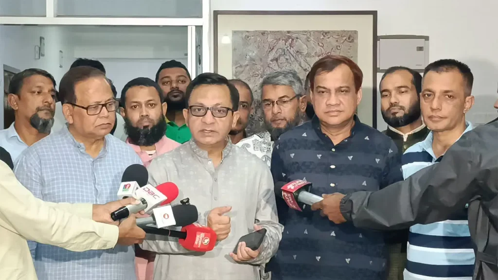 চামড়া খাতে সংকট হলে সরাসরি হস্তক্ষেপ করবে সরকার- শিল্পমন্ত্রী
