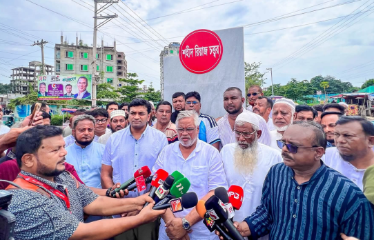 জুলাই শহীদদের রক্ত বৃথা যেতে দেব না- আমান উল্লাহ আমান