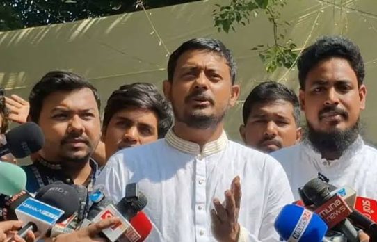 ব্যর্থতা স্বরাষ্ট্রমন্ত্রীর,ফাঁদে পড়লেন ইশরাক – নাসীরুদ্দীন পাটওয়ারী